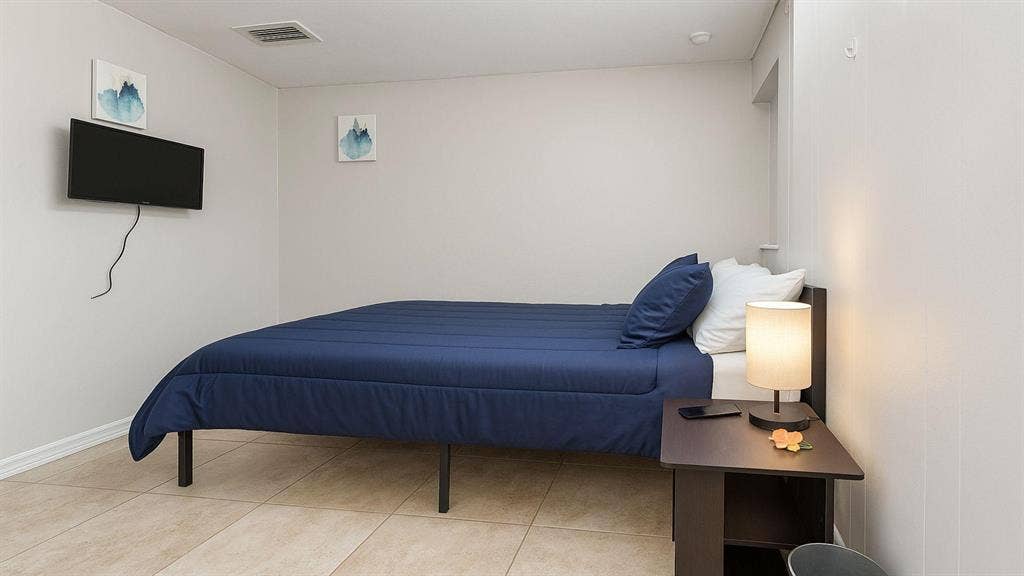 8 BR in Jacksonville