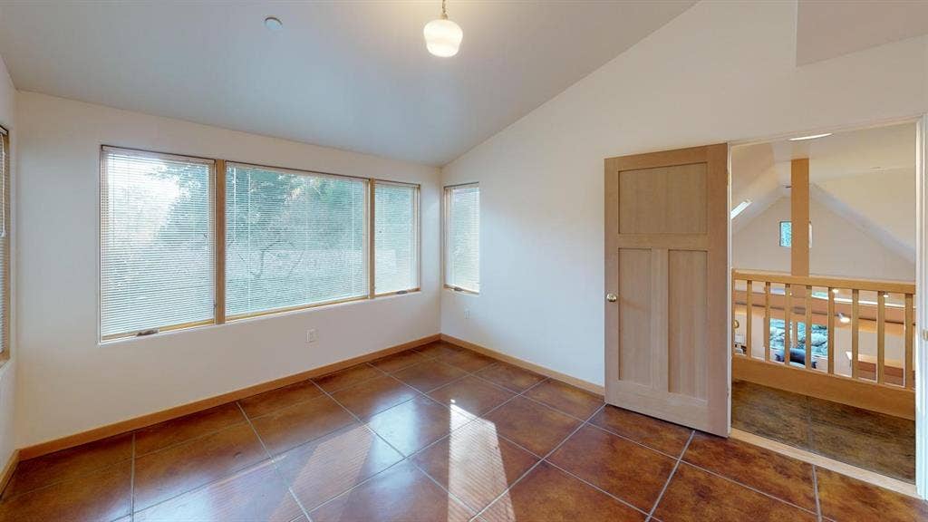 1 BR in Oakland