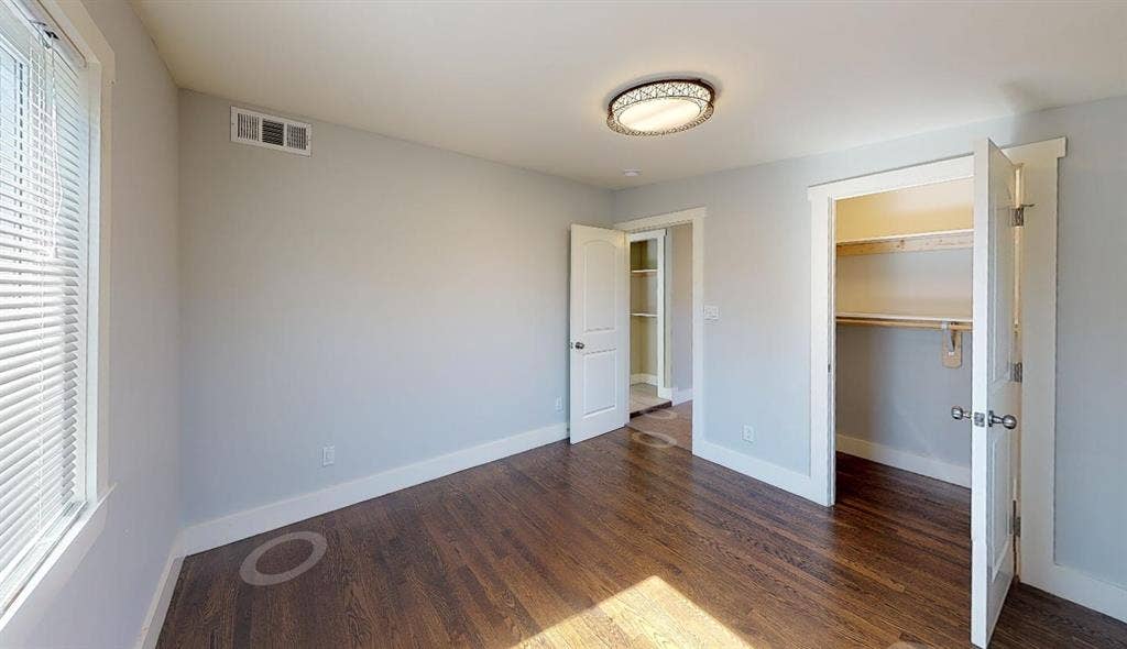 1 BR in Oakland