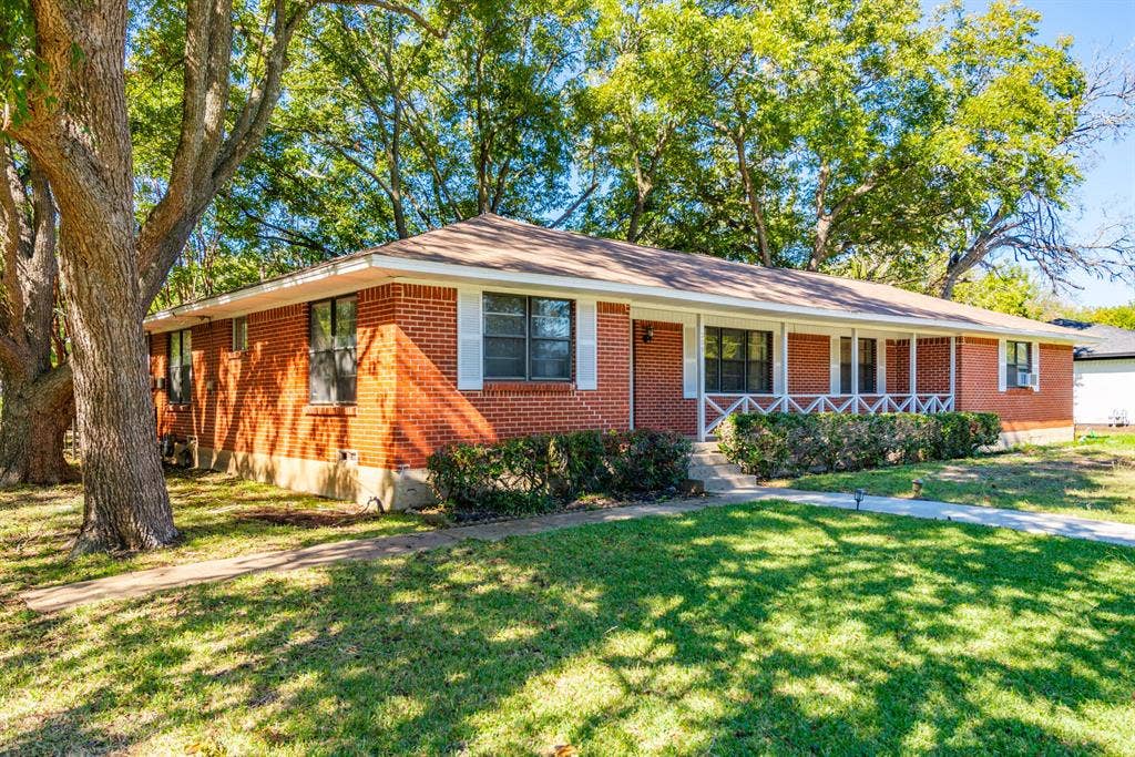 7 BR in DeSoto