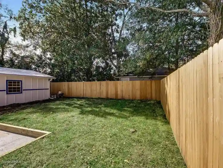 6 BR in Jacksonville