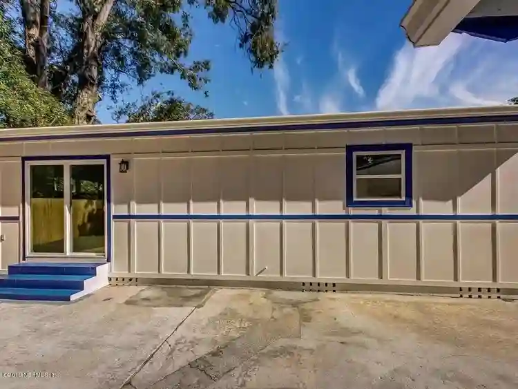 6 BR in Jacksonville