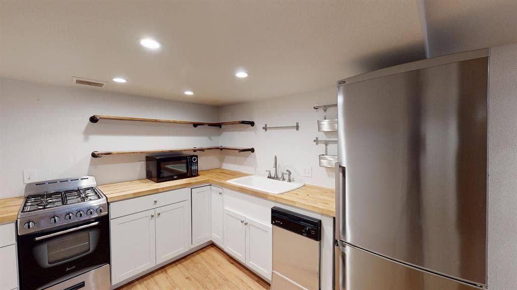 1 BR in Denver