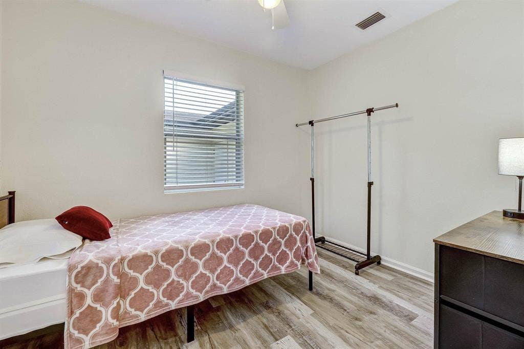 4 BR in Jacksonville