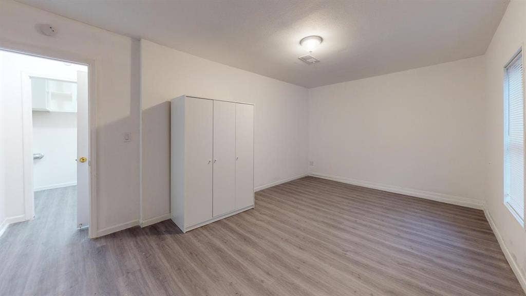 1 BR in Dallas