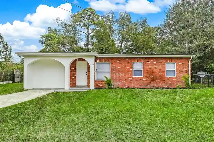 6 BR in Jacksonville