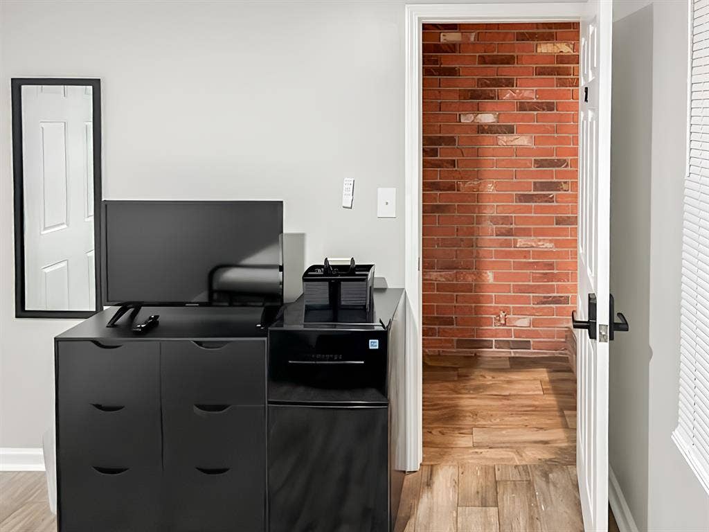 6 BR in Jacksonville