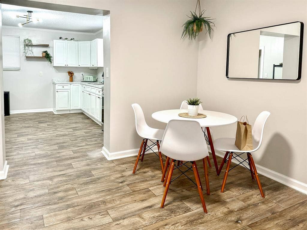 6 BR in Jacksonville