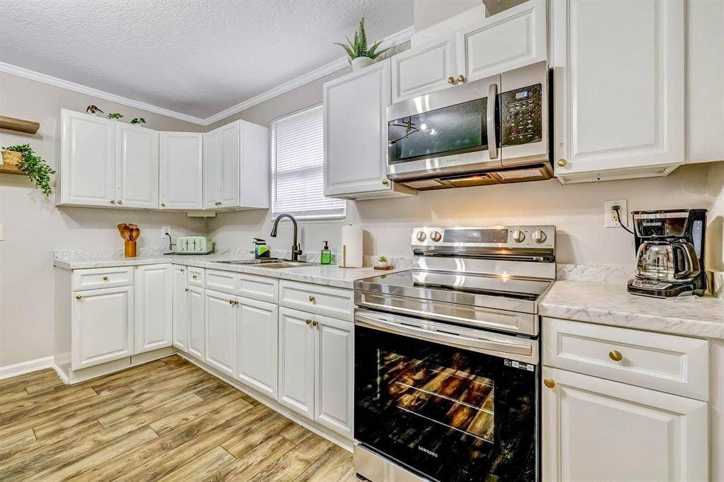 6 BR in Jacksonville