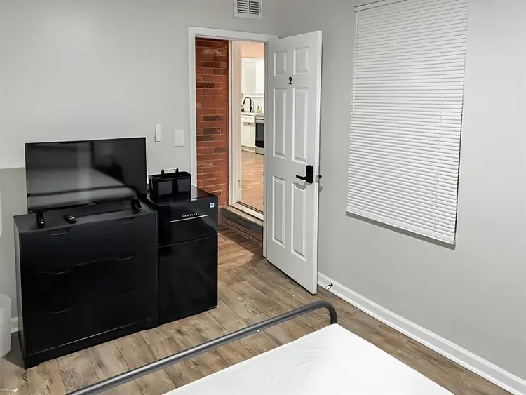 6 BR in Jacksonville