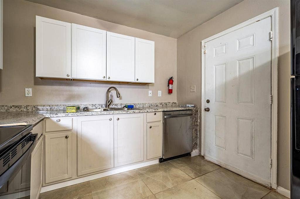6 BR in College Park