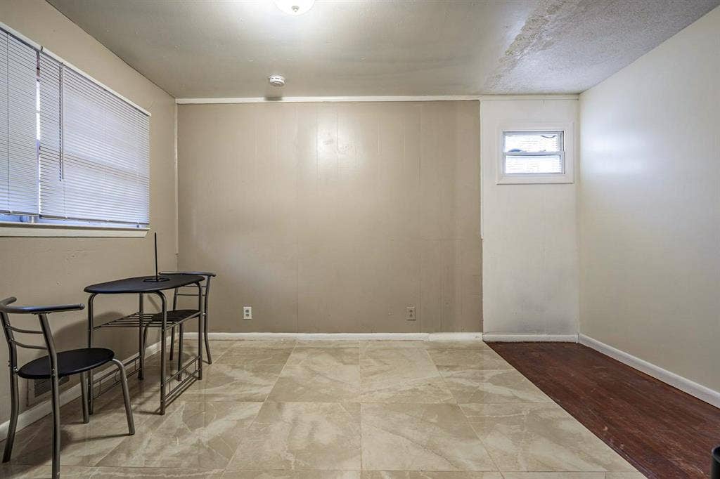 6 BR in College Park