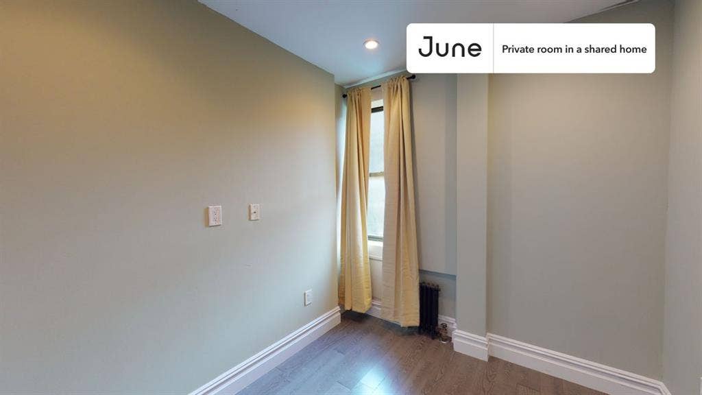 3 BR in New York City