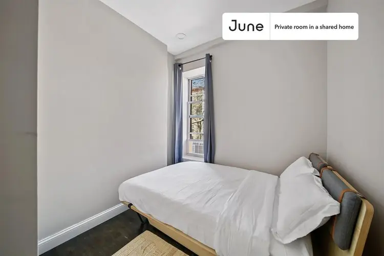 4 BR in New York City