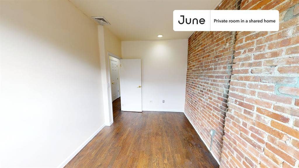 4 BR in New York City