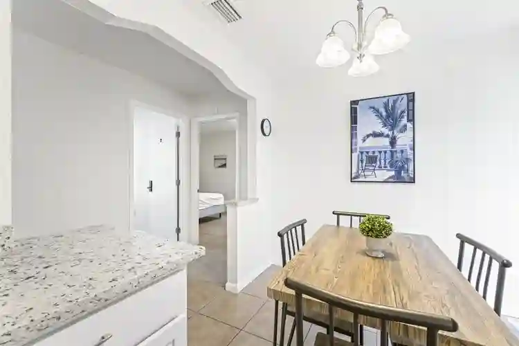 5 BR in Tampa