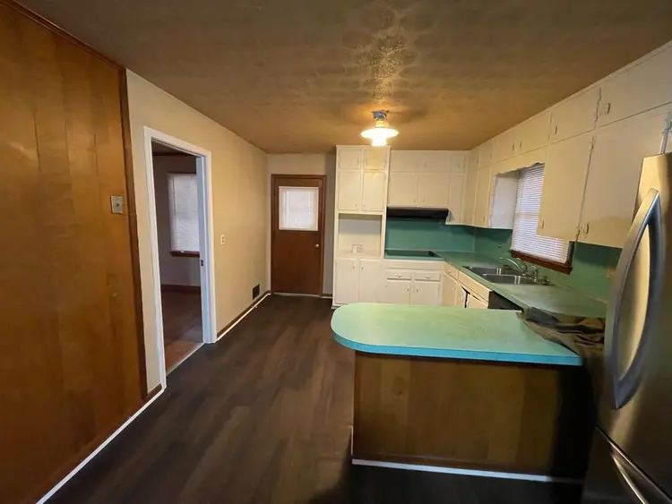 8 BR in Lithia Springs