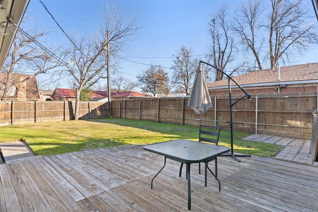 8 BR in Dallas