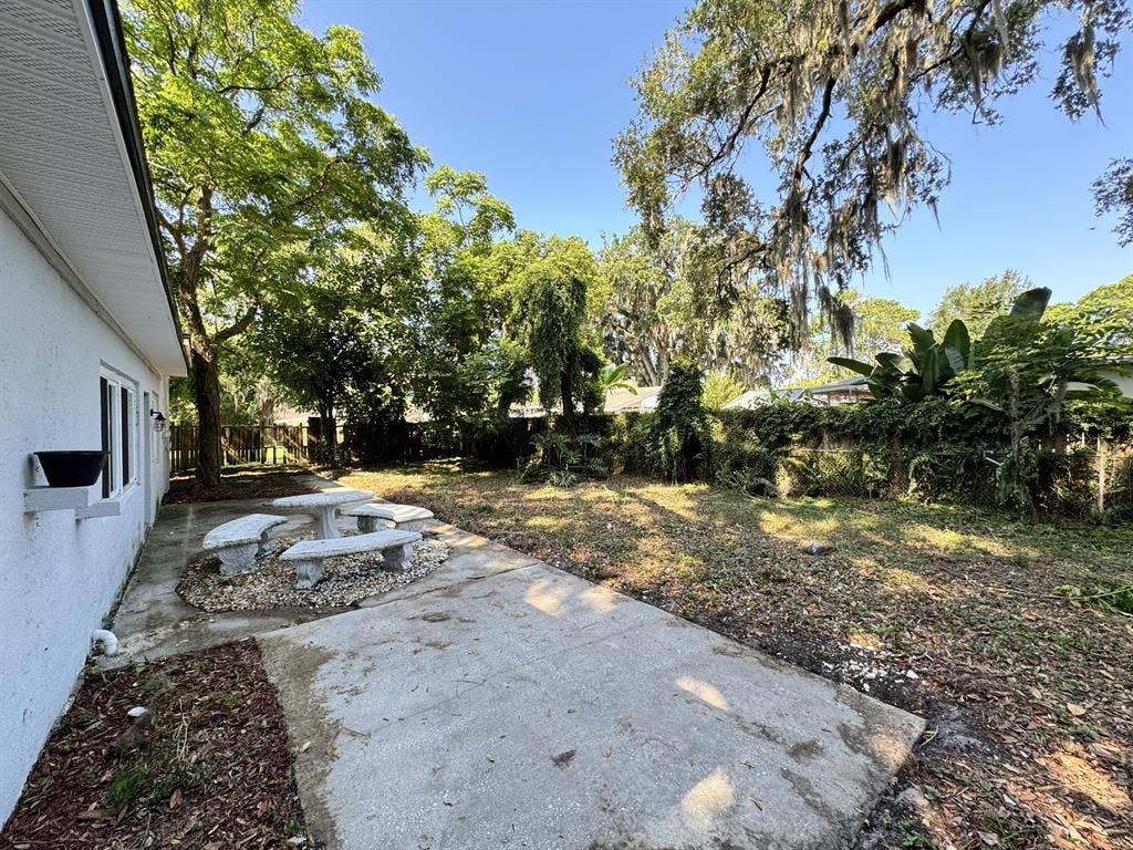 6 BR in Jacksonville