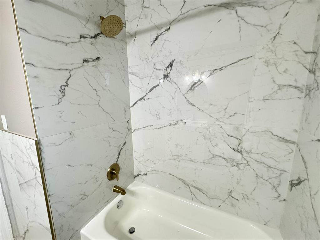 6 BR in Jacksonville