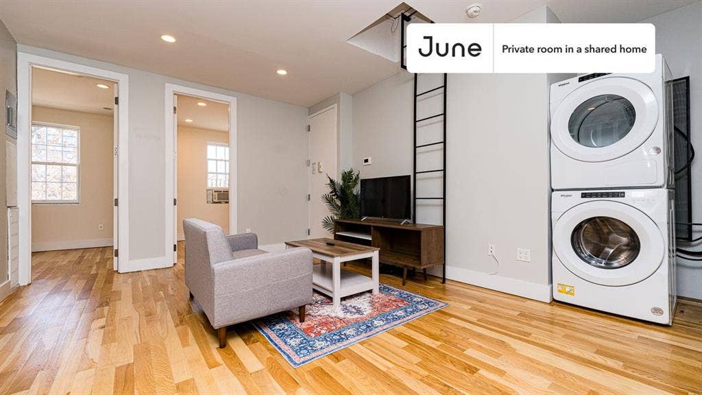 4 BR in New York City