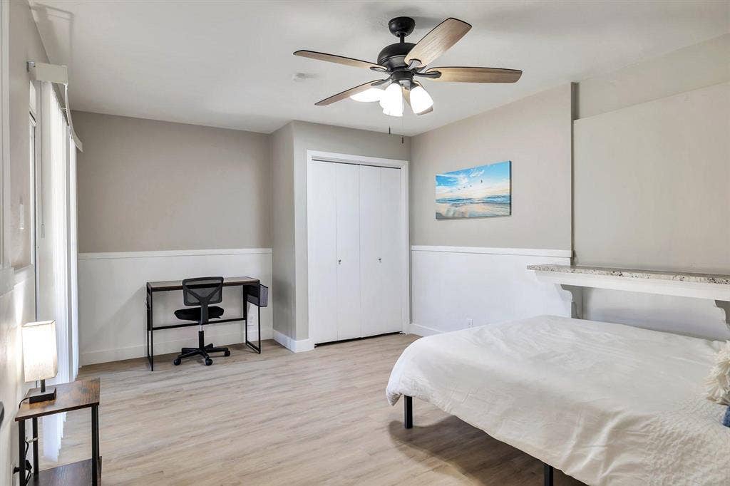 8 BR in Mesa