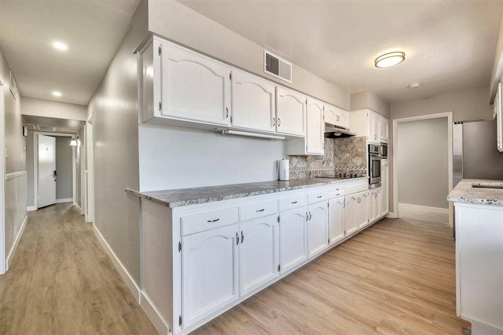 8 BR in Mesa