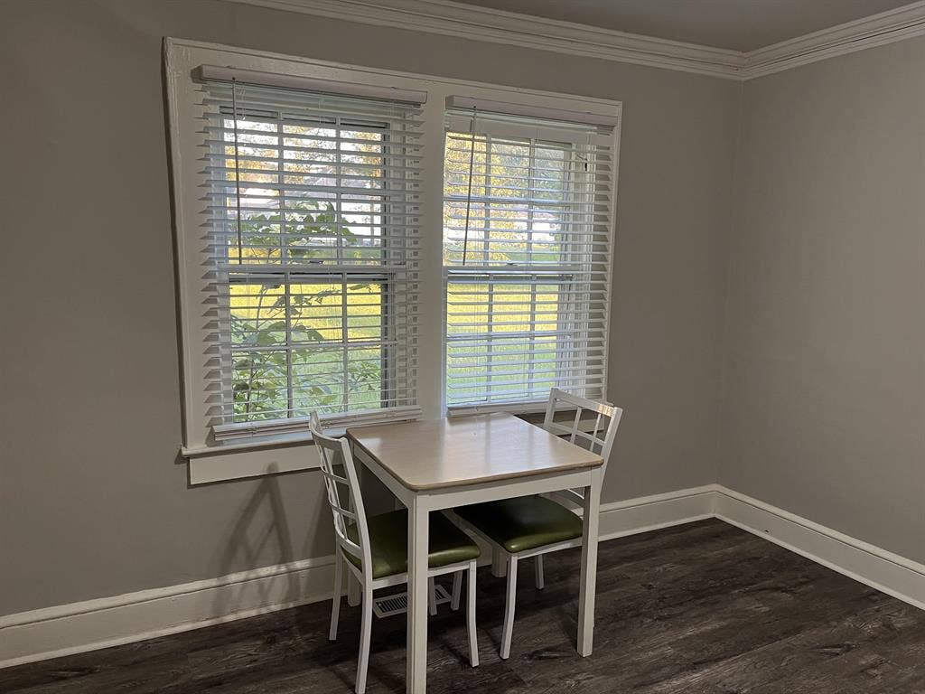 4 BR in Forest Park