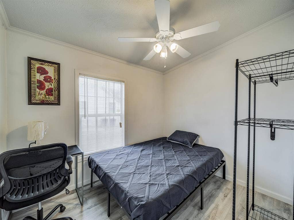 5 BR in Dallas