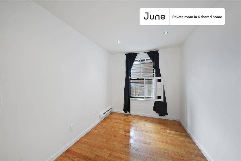 3 BR in New York City