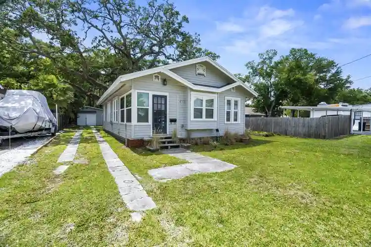 5 BR in Tampa