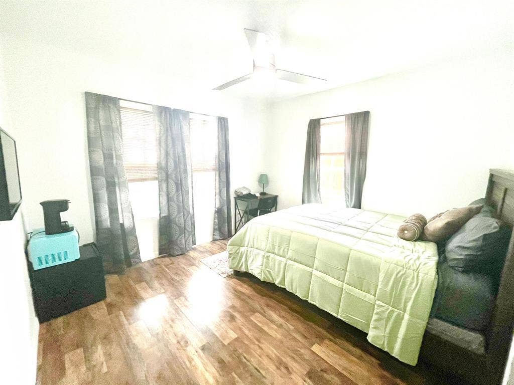 3 BR in Houston
