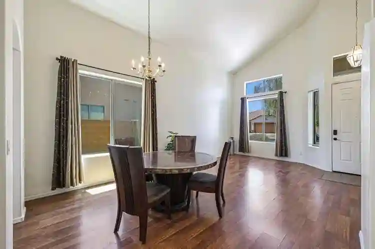 6 BR in Phoenix