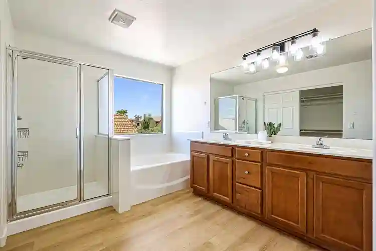 6 BR in Phoenix
