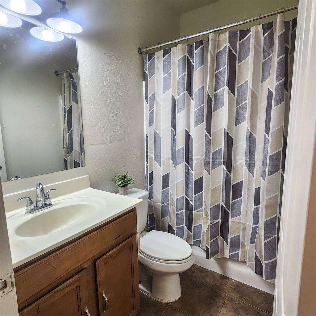6 BR in Phoenix
