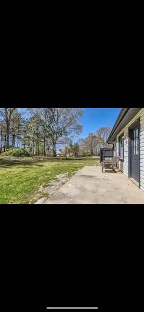 6 BR in Lawrenceville