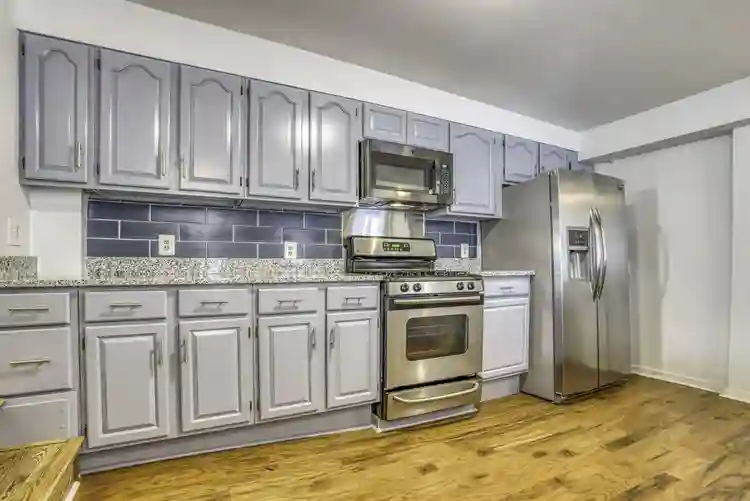 8 BR in Baltimore