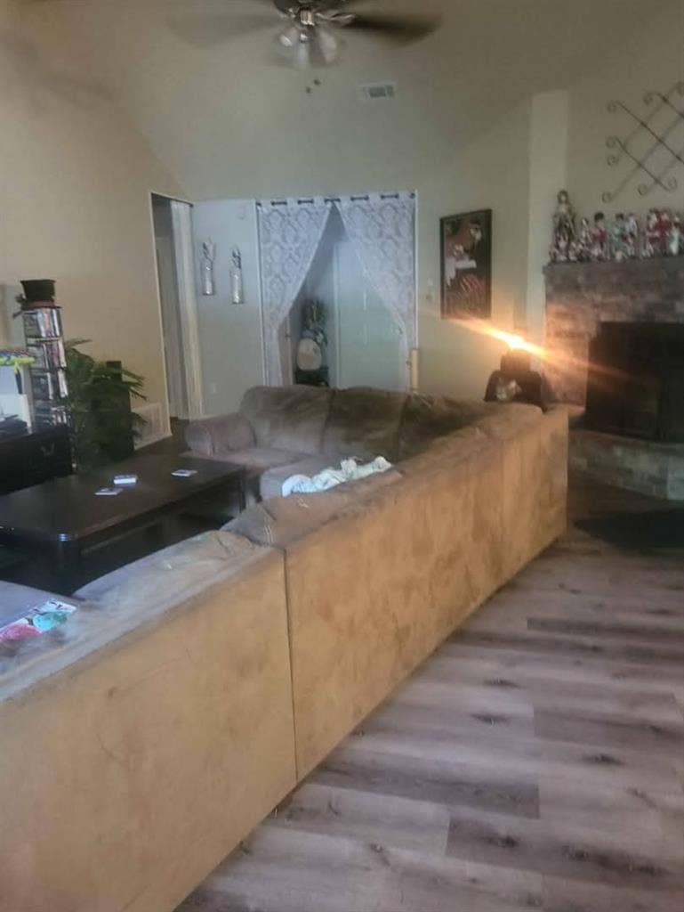 Decent size room available $.