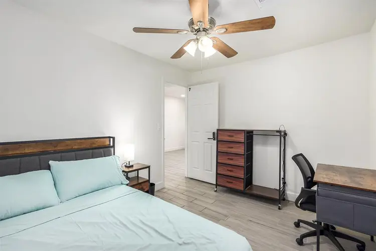 7 BR in Phoenix