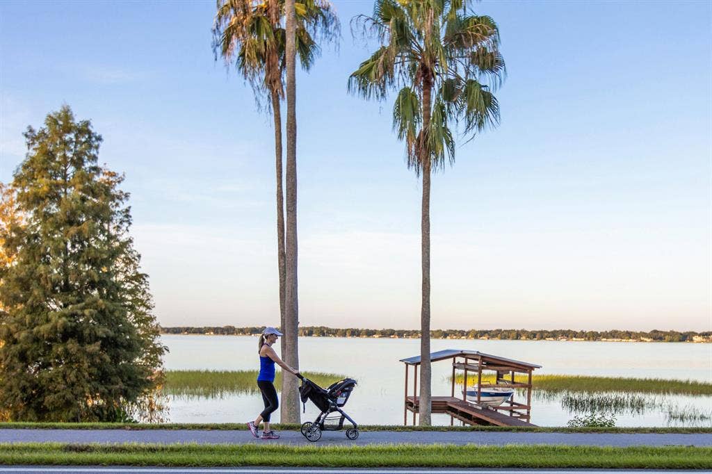 6 BR in Winter Haven