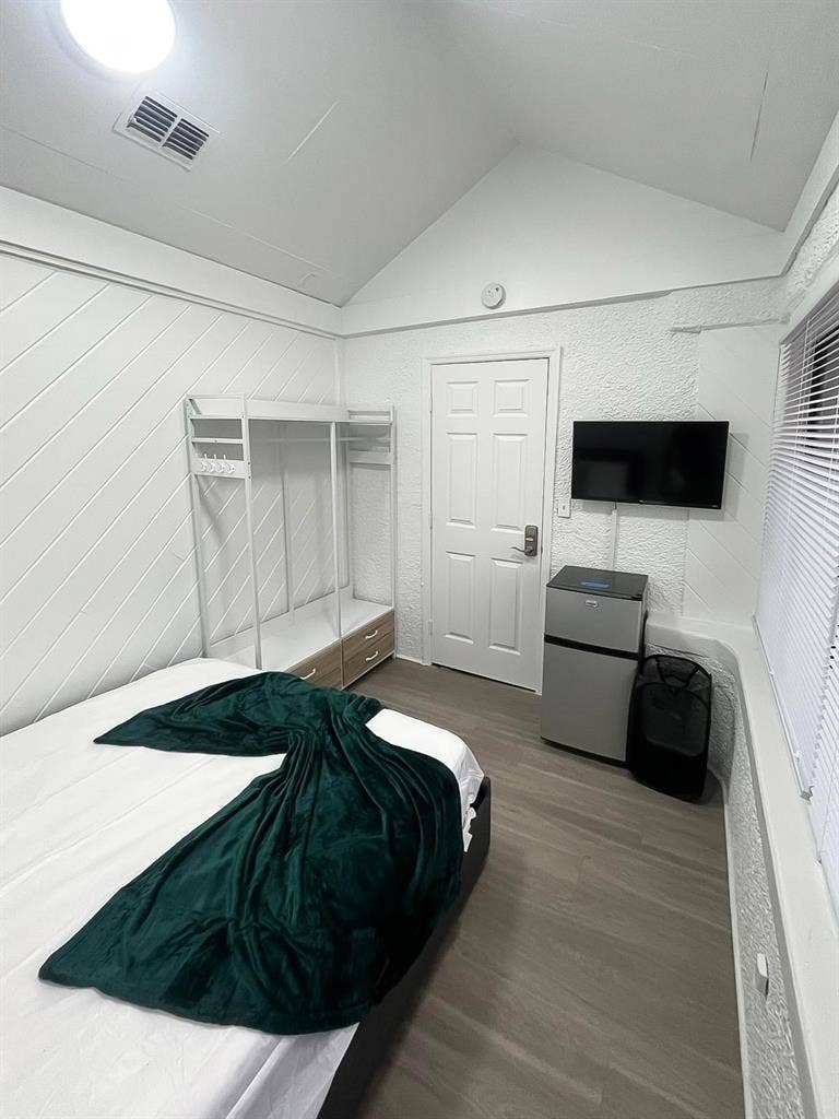 6 BR in Winter Haven