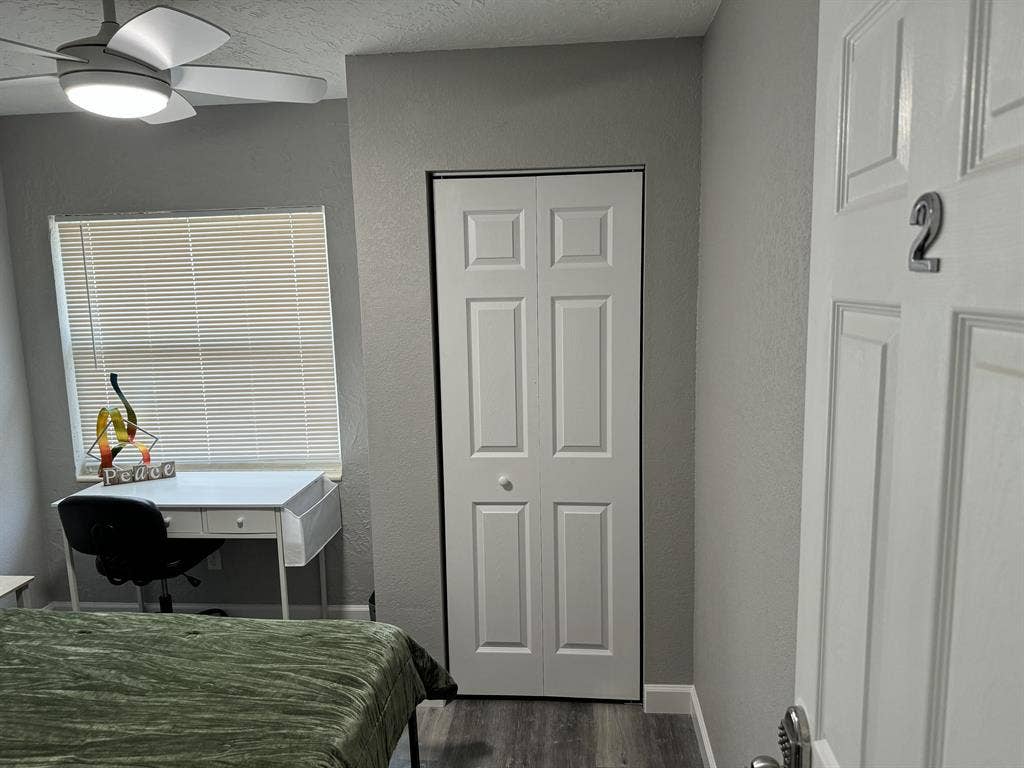 4 BR in St. Petersburg