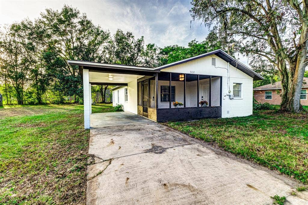 5 BR in Lakeland