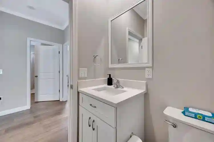 8 BR in St. Petersburg