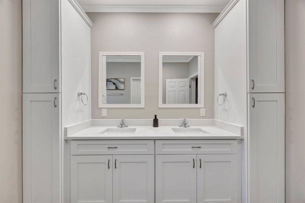 8 BR in St. Petersburg