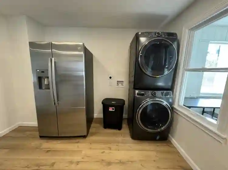 9 BR in St. Petersburg