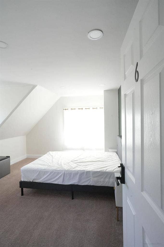 6 BR in Philadelphia