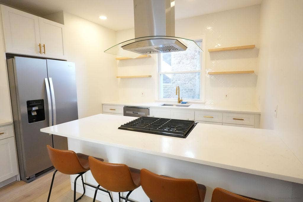 6 BR in Philadelphia