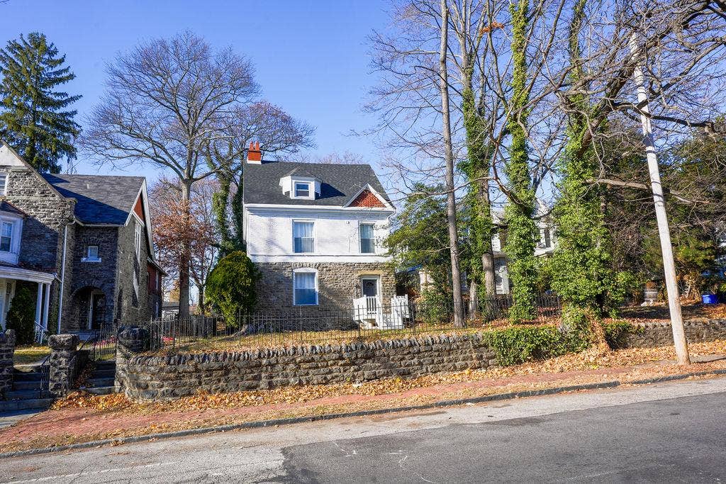 6 BR in Philadelphia