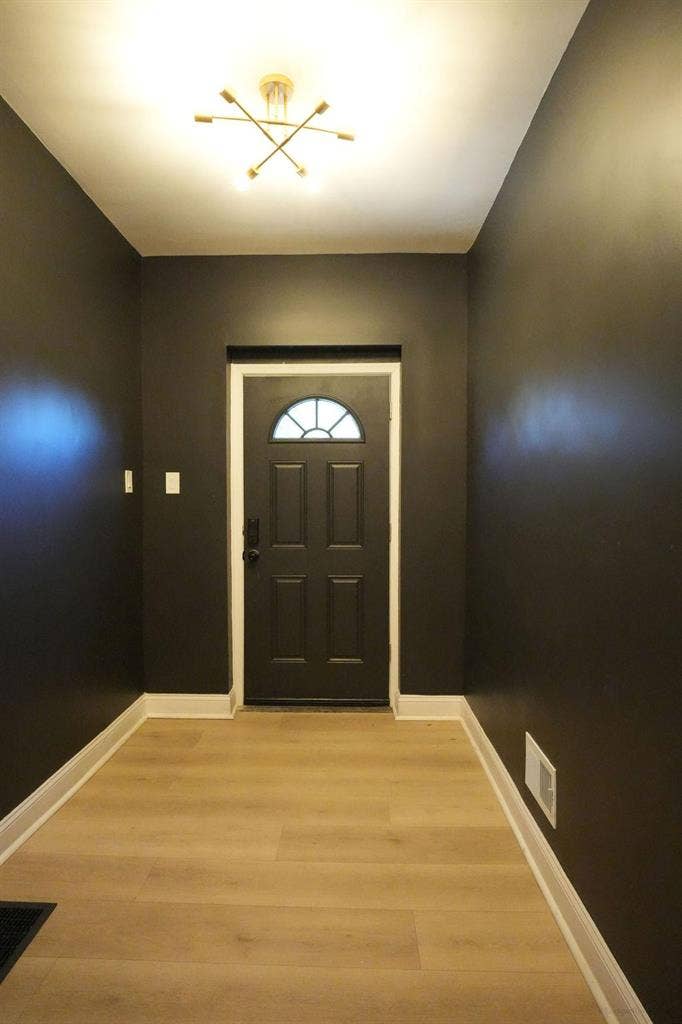 6 BR in Philadelphia